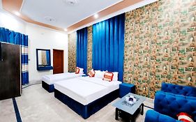 Hotel A-One